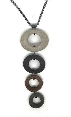 4 Circle Rock Necklace