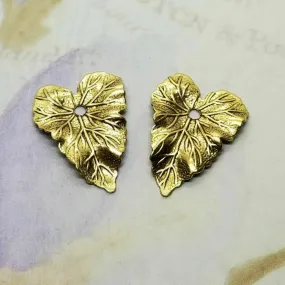 Brass Ivy Leaves With Hole x 2 - 3908RAT.