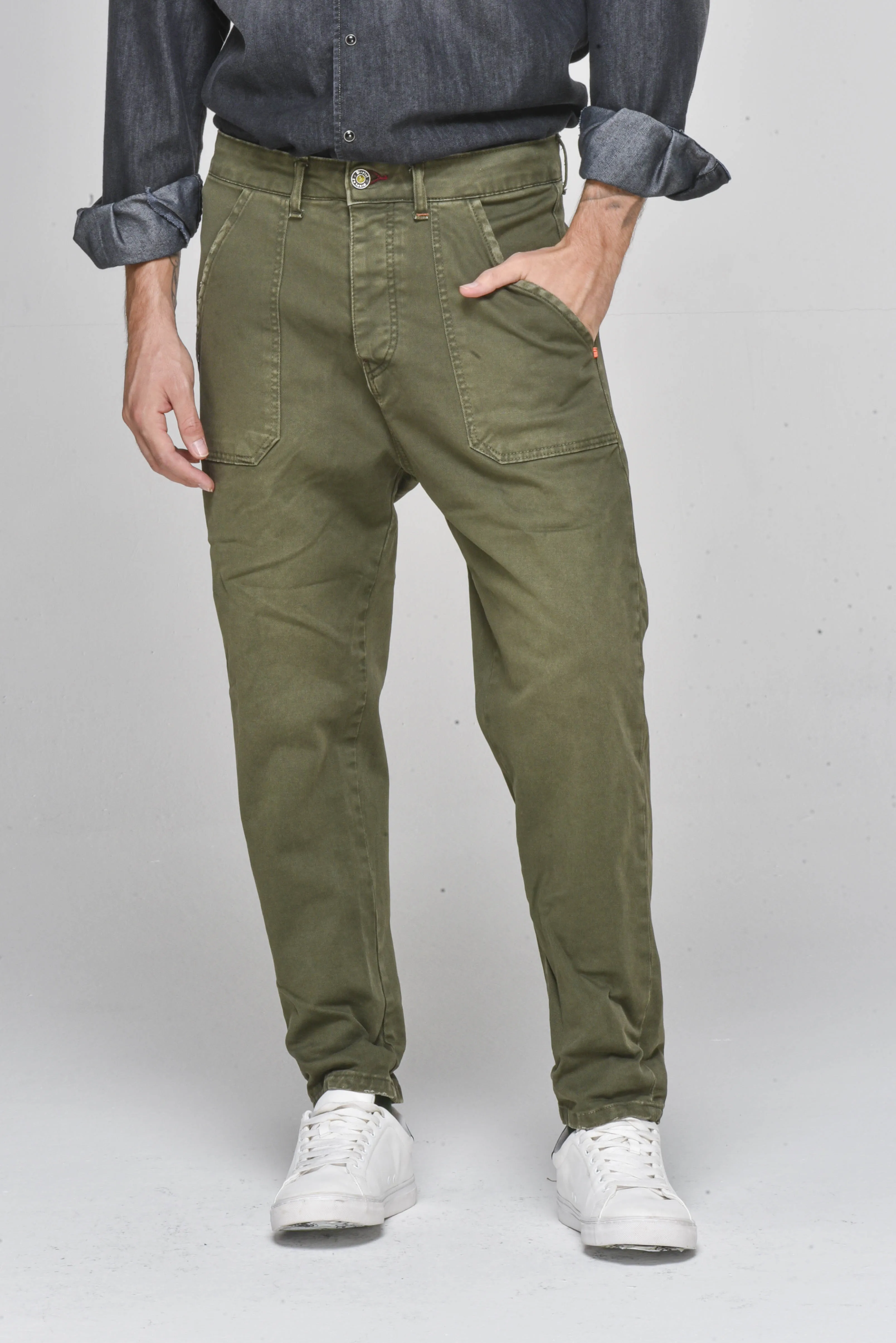 Pantaloni in cotone loose People FW22/23