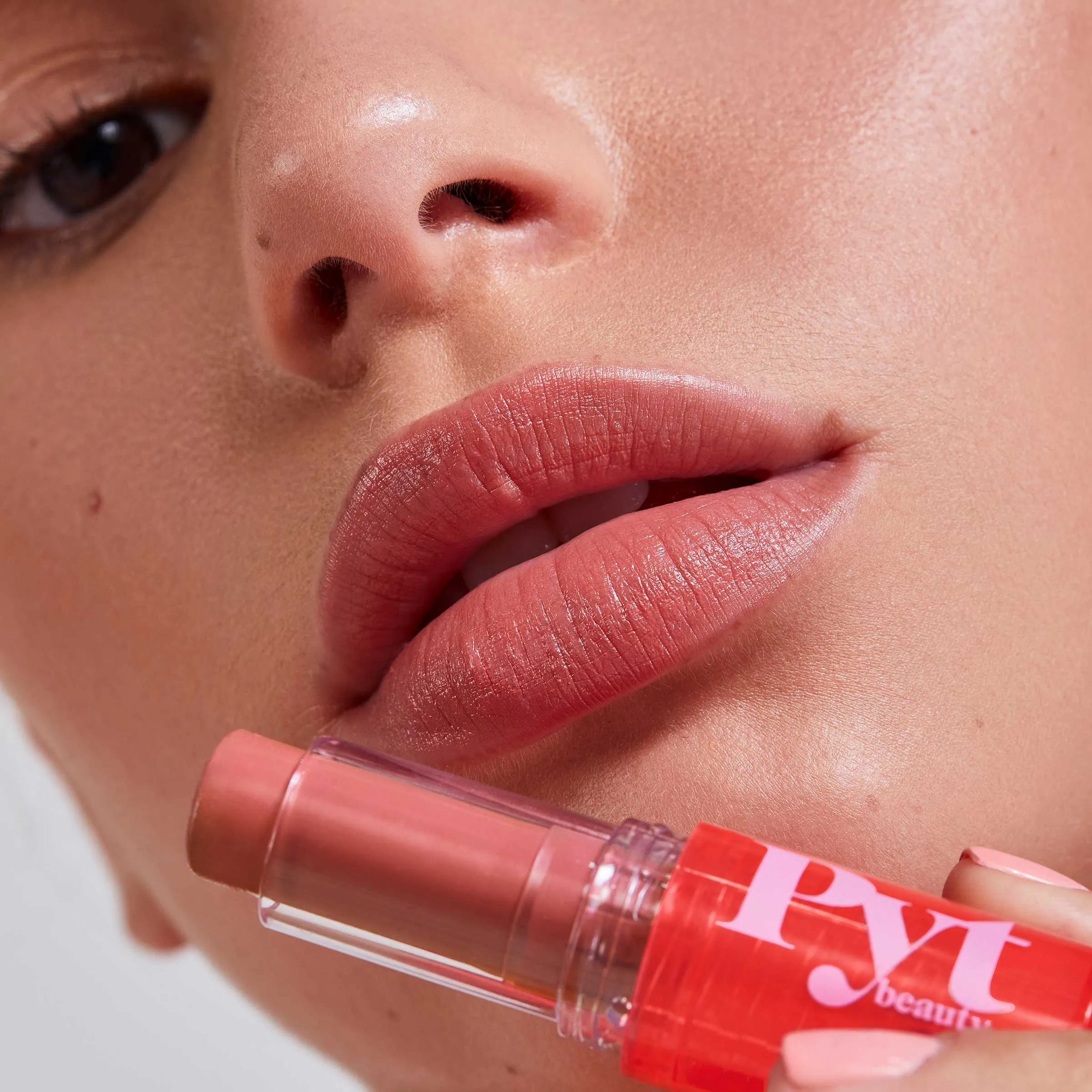 PYT So Extra Tinted Bálsamo Labial con Color