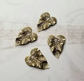 Small Brass Ivy Leaves With Hole x 4 - 5180ATC